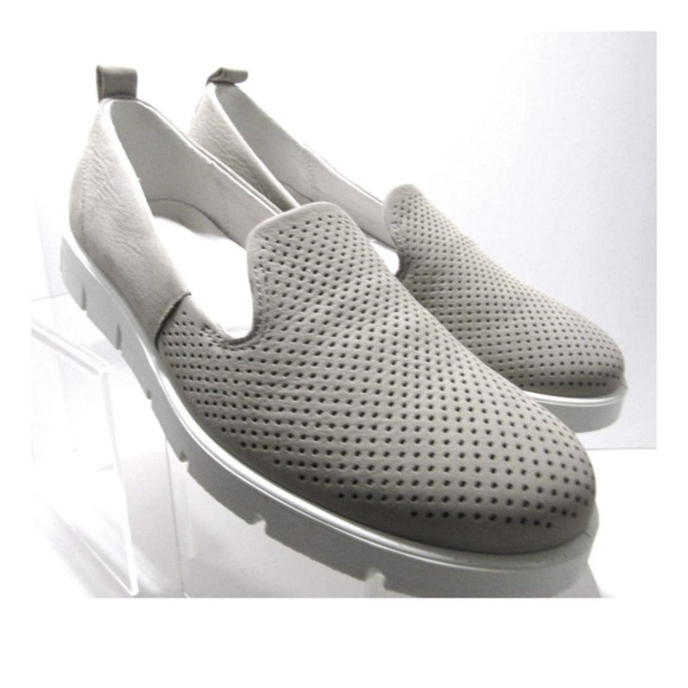 EUC ECCO LOAFER COMFORT SLIP ON LEATHER GRAY 7M SHOES